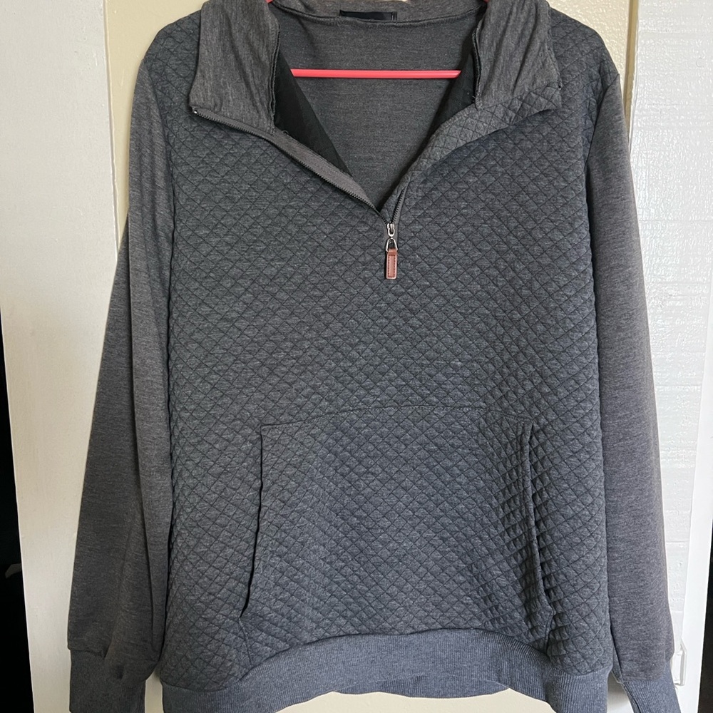 Women’s Gray Quilted Sweater